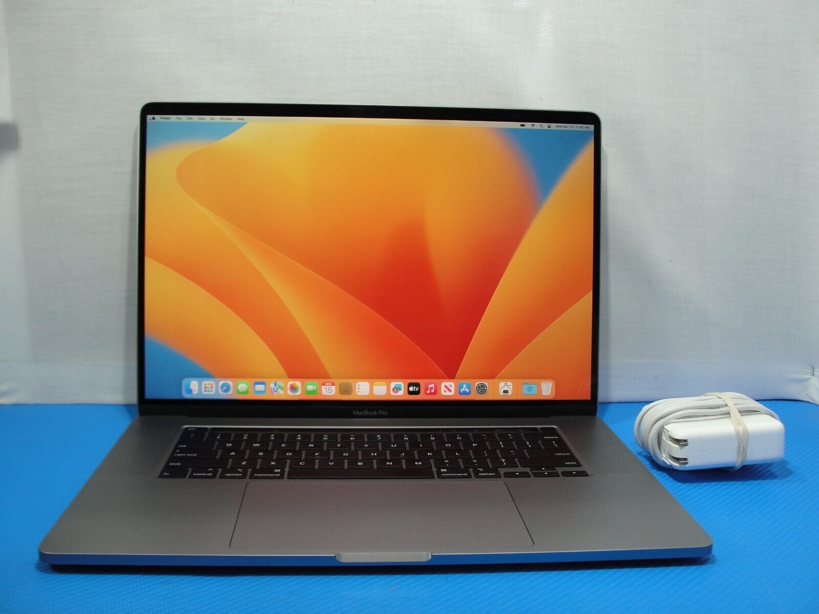 Apple MacBook Pro 16 A2141 2019 i7-9750H 16GB 512GB Radeon Pro