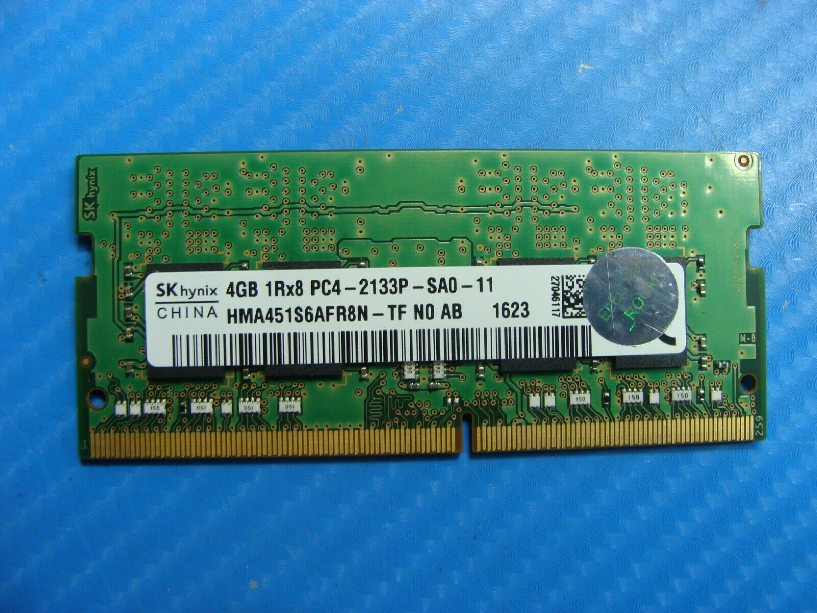 Dell E5570 So-Dimm SK Hynix 4GB 1Rx8 Memory pc4-2133p-sa0-11