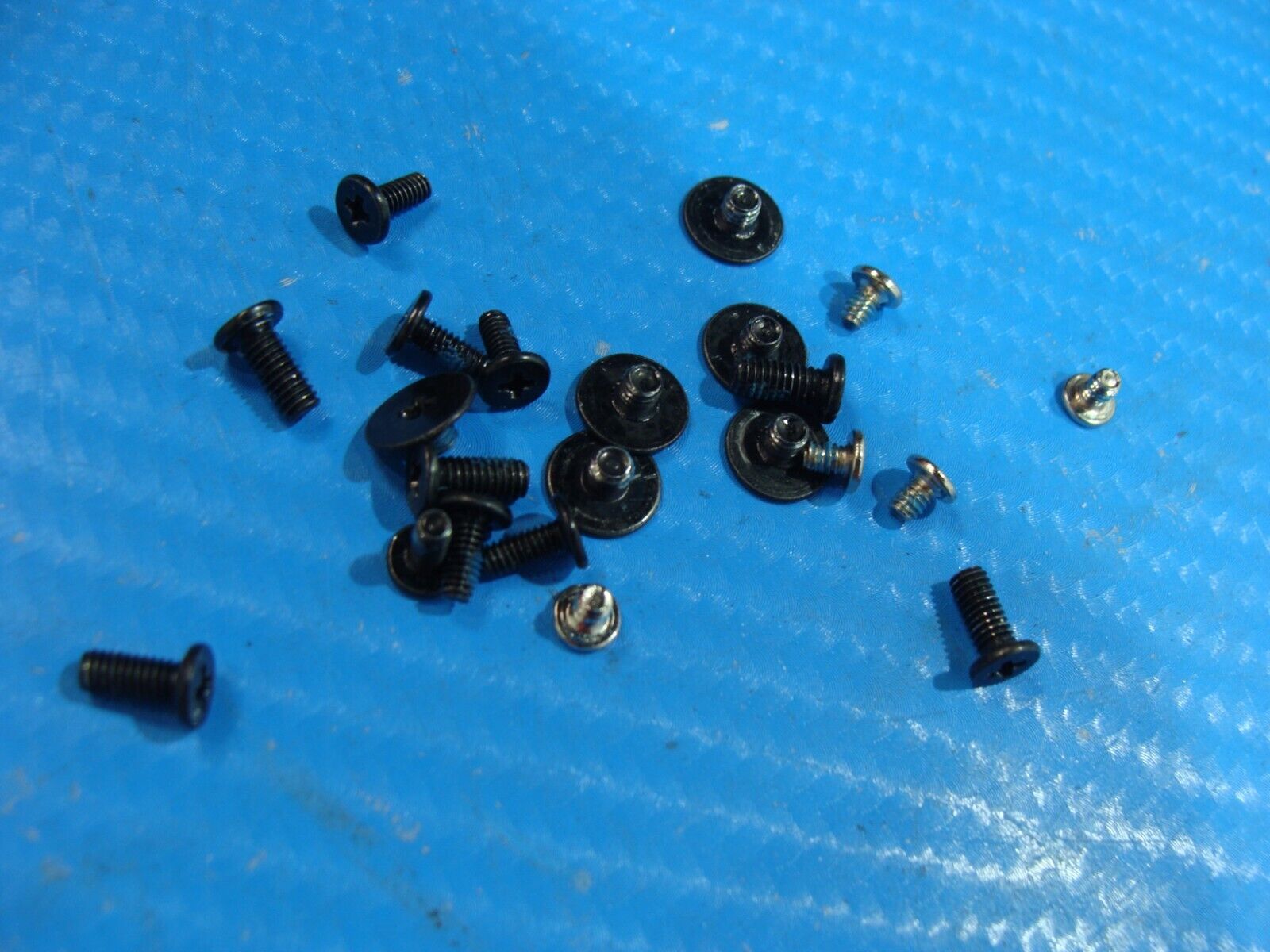 lenovo-thinkpad-15-6-e15-gen-2-oem-laptop-screw-set-screws-for-repair