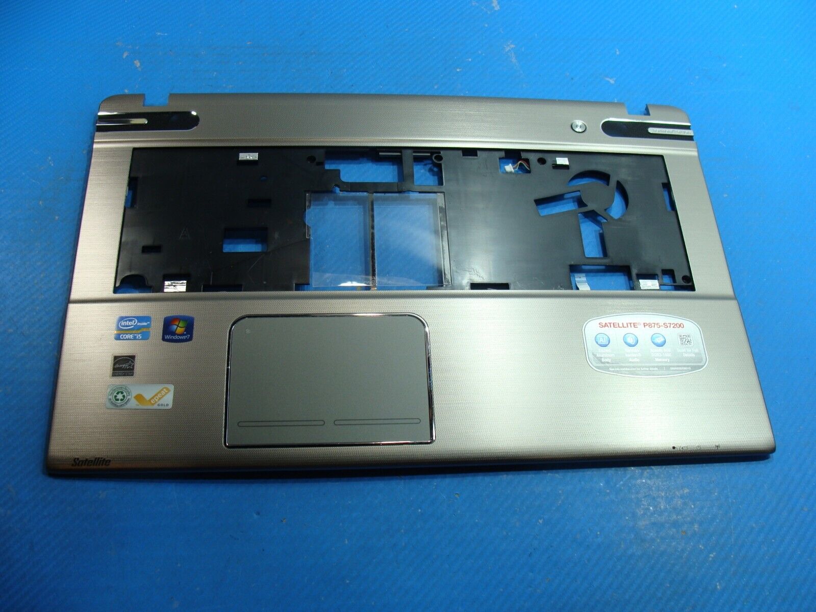 Toshiba high quality Satellite P875-S7200 complete LCD assembly 17.3