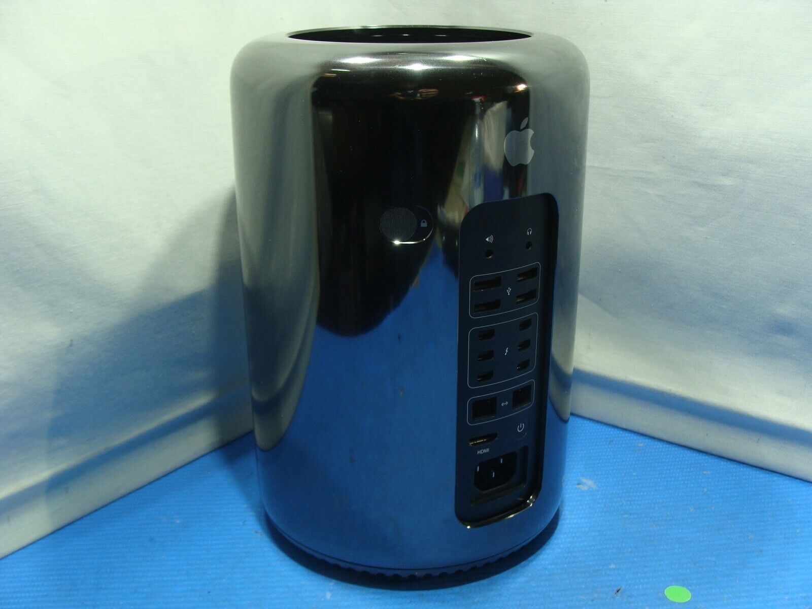 OB Apple Mac Pro A1481 2.7GHz 12 Core Xeon E5-2697v2 12GB RAM 512 SSD