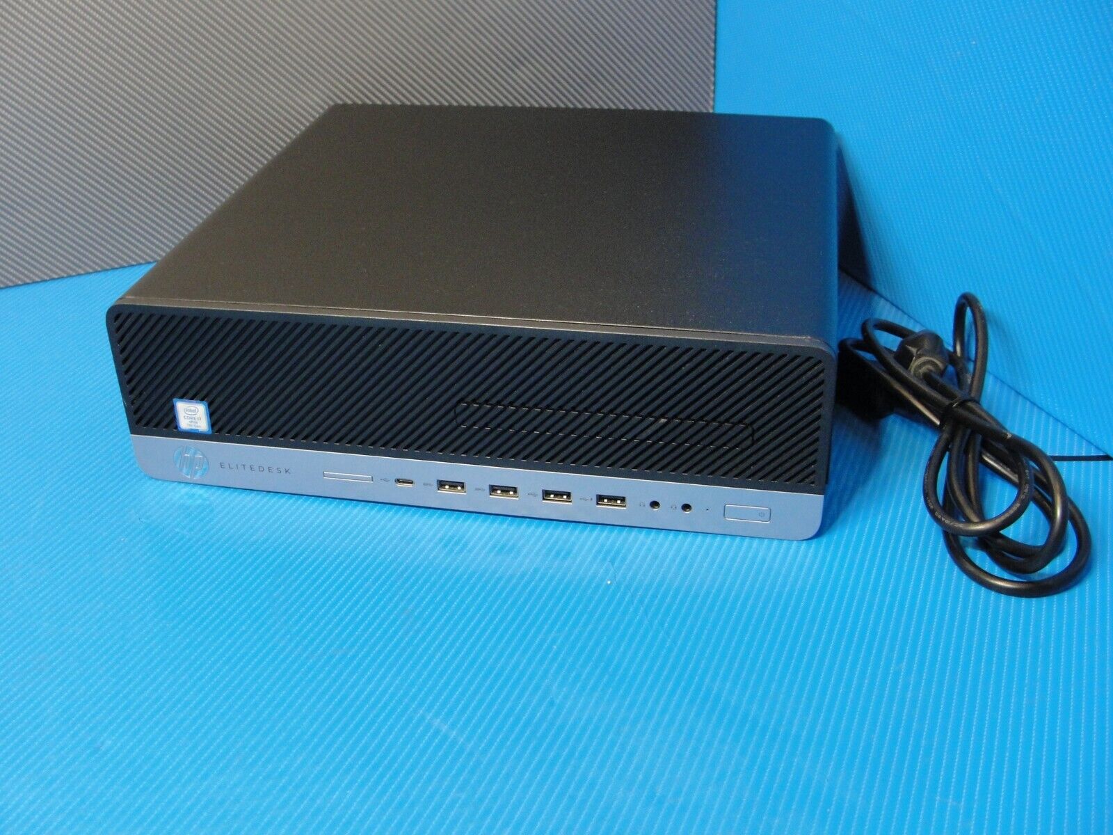 HP Elitedesk 800 g3 SFF desktop pc i7-7700 256 GB SSD 3.6 GHz Win 10