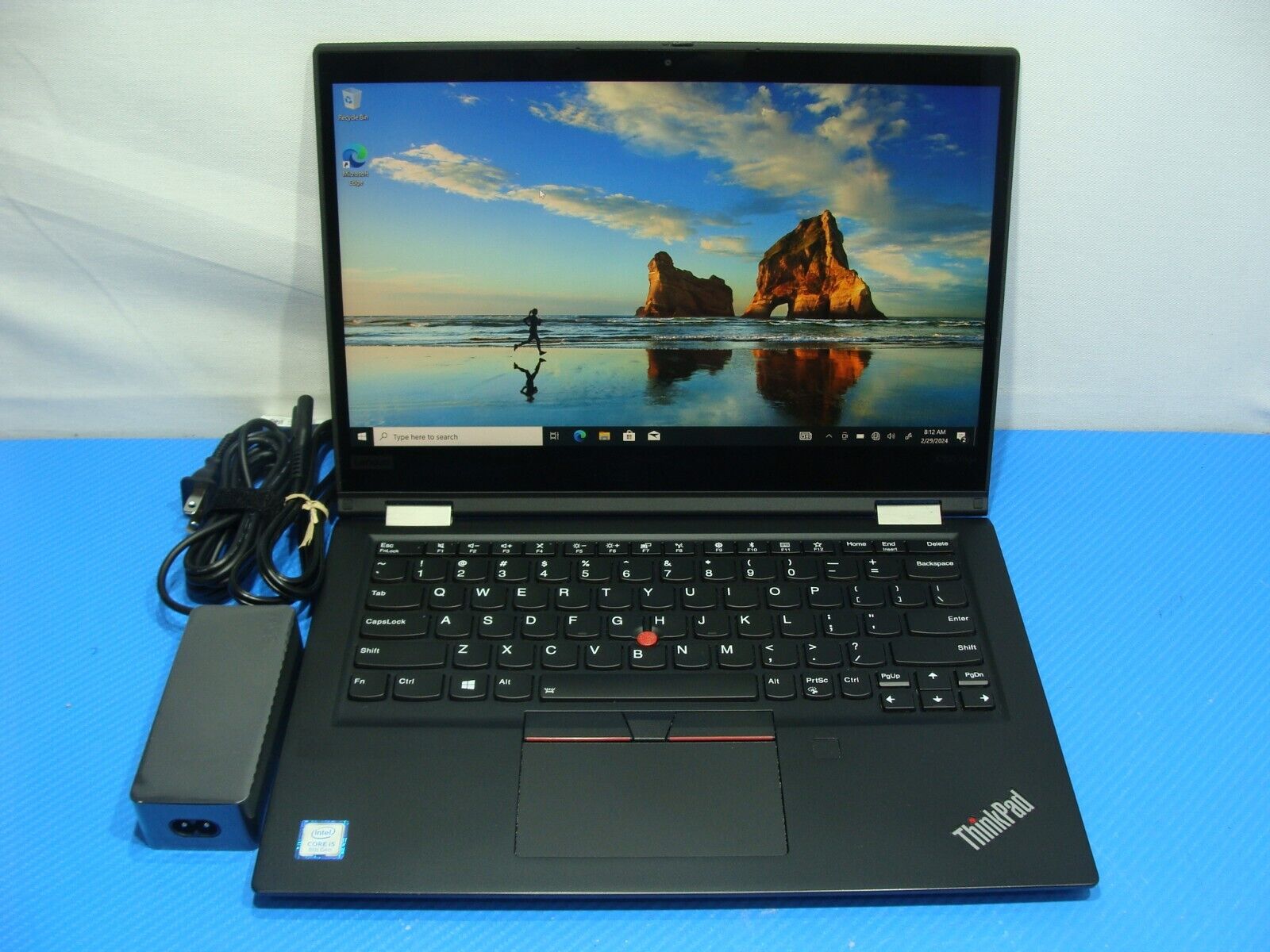 Lenovo ThinkPad X390 Yoga 13.3 FHD TouchScreen Intel i5-8265U 1.6GHz 8GB  256GB