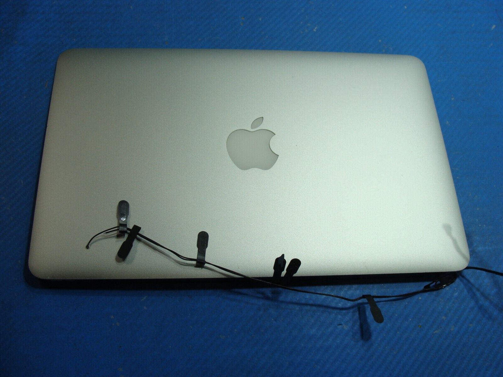 MacBook Air A1465 2015 MJVM2LL MJVP2LL 11