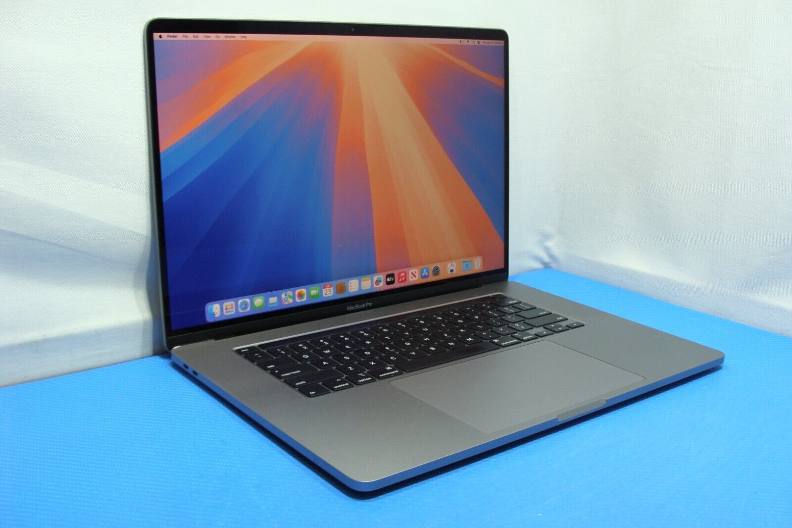 Apple MacBook Pro A2141 i9-9980HK 2.4GHz 32GB 1TB Pro 5300M OS Sequoia 151cycles