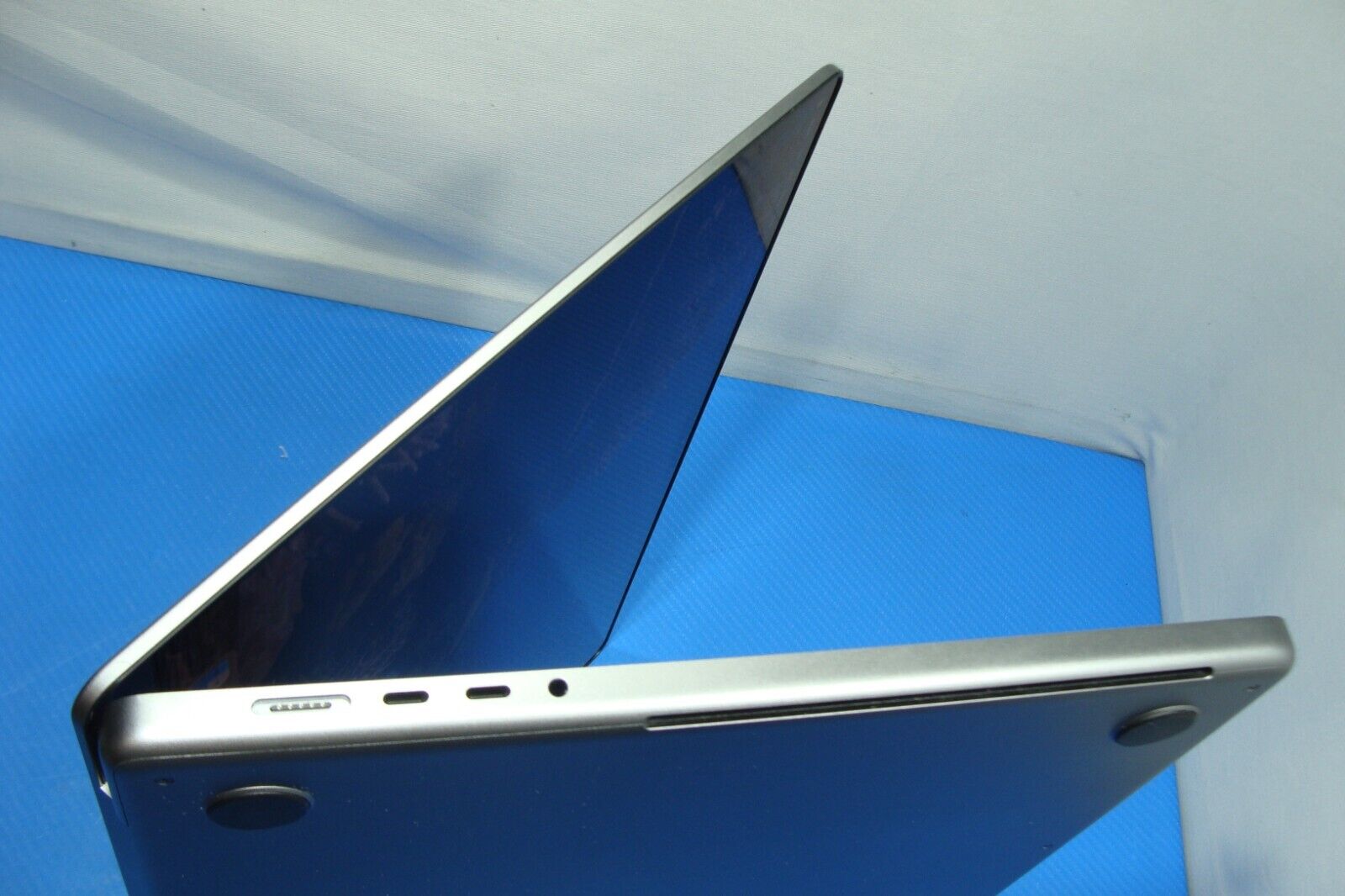 Apple Macbook Pro 16