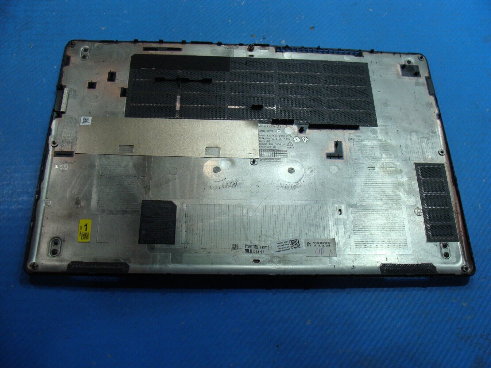 Dell Latitude 5590 15.6