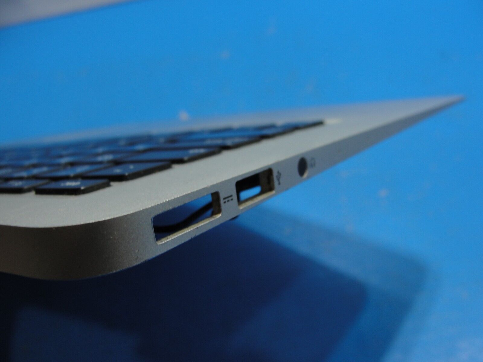 MacBook Air A1466 Early 2015 MJVE2LL/A 13