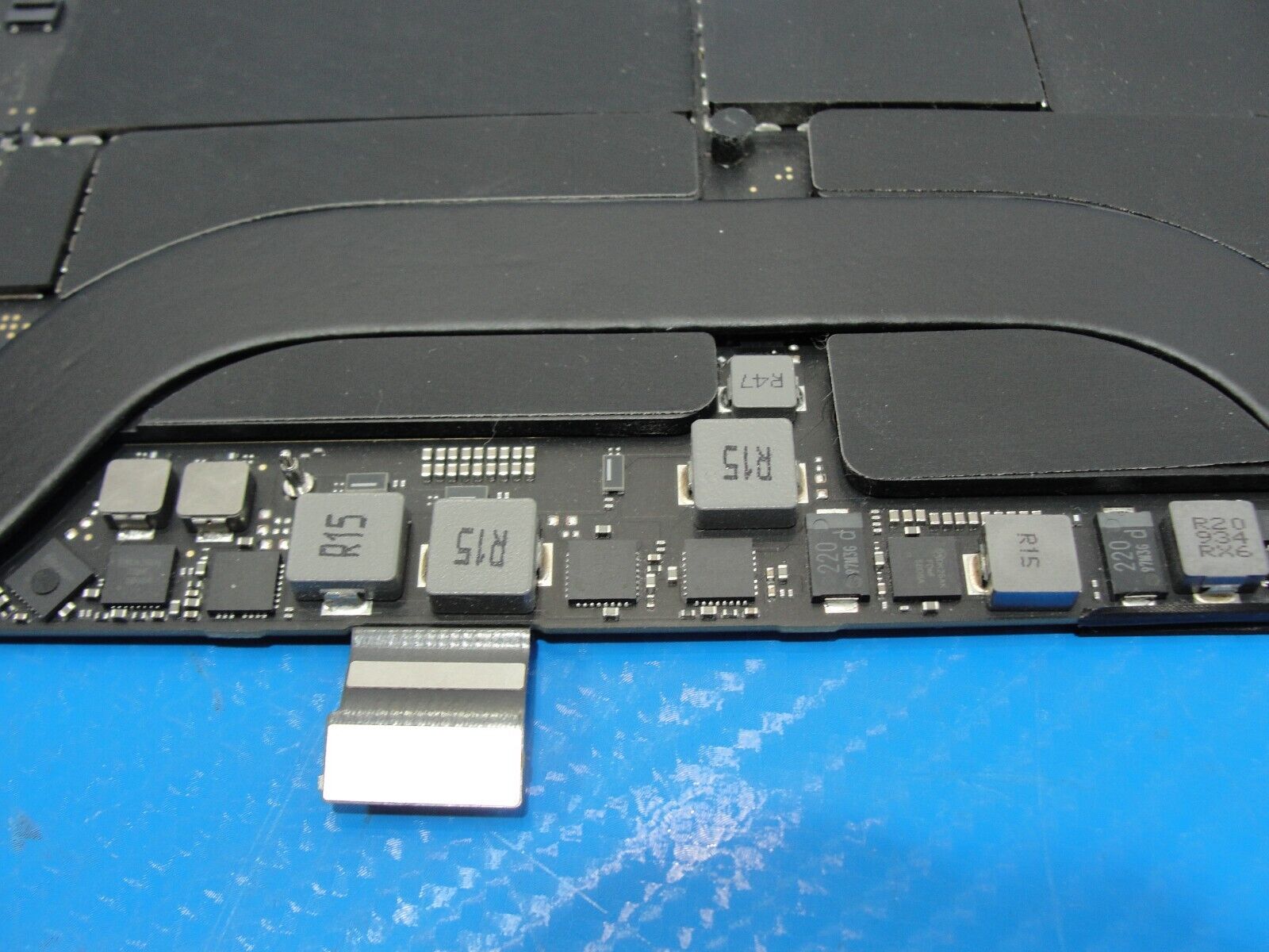 MacBook Pro 16 A2141 L-2019 i7-9750H 2.6GH 16GB 512GB Logic Board 820-01700-05