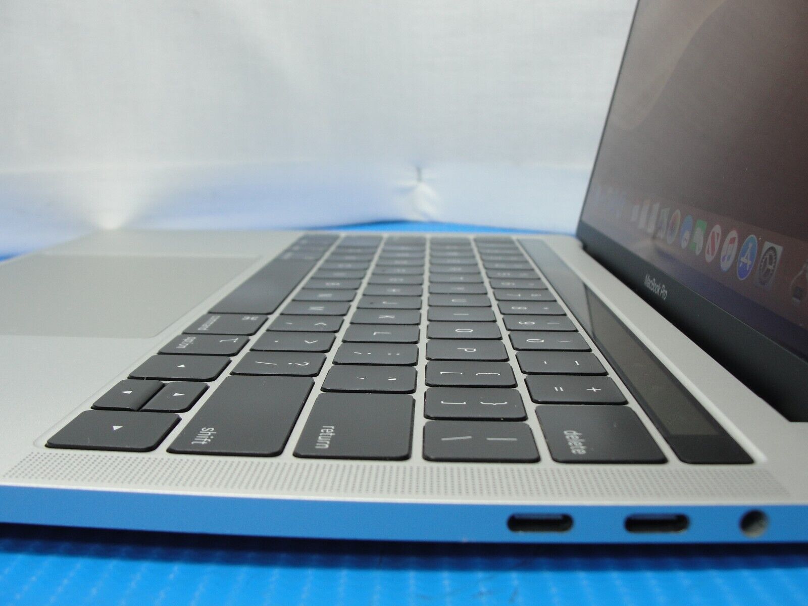 Apple MacBook Pro 13