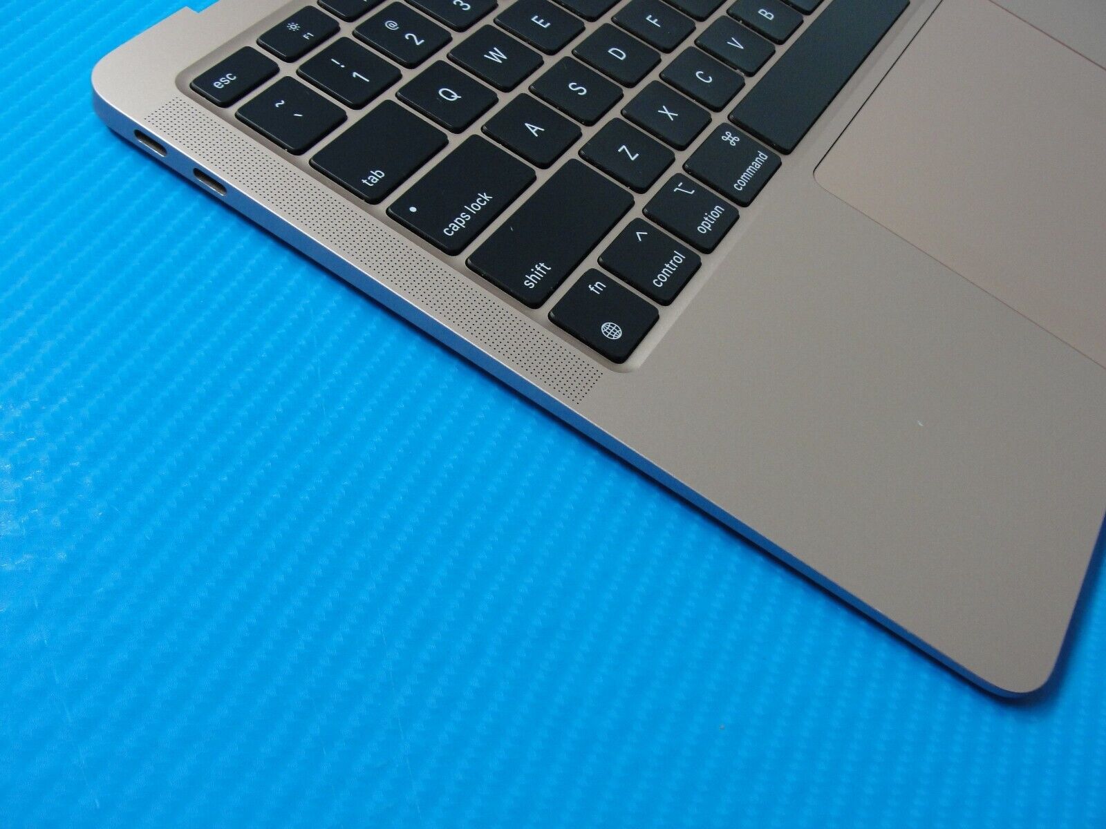 MacBook Air A2337 13