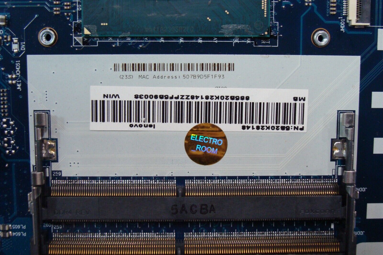 Lenovo Y700-15ISK 15.6