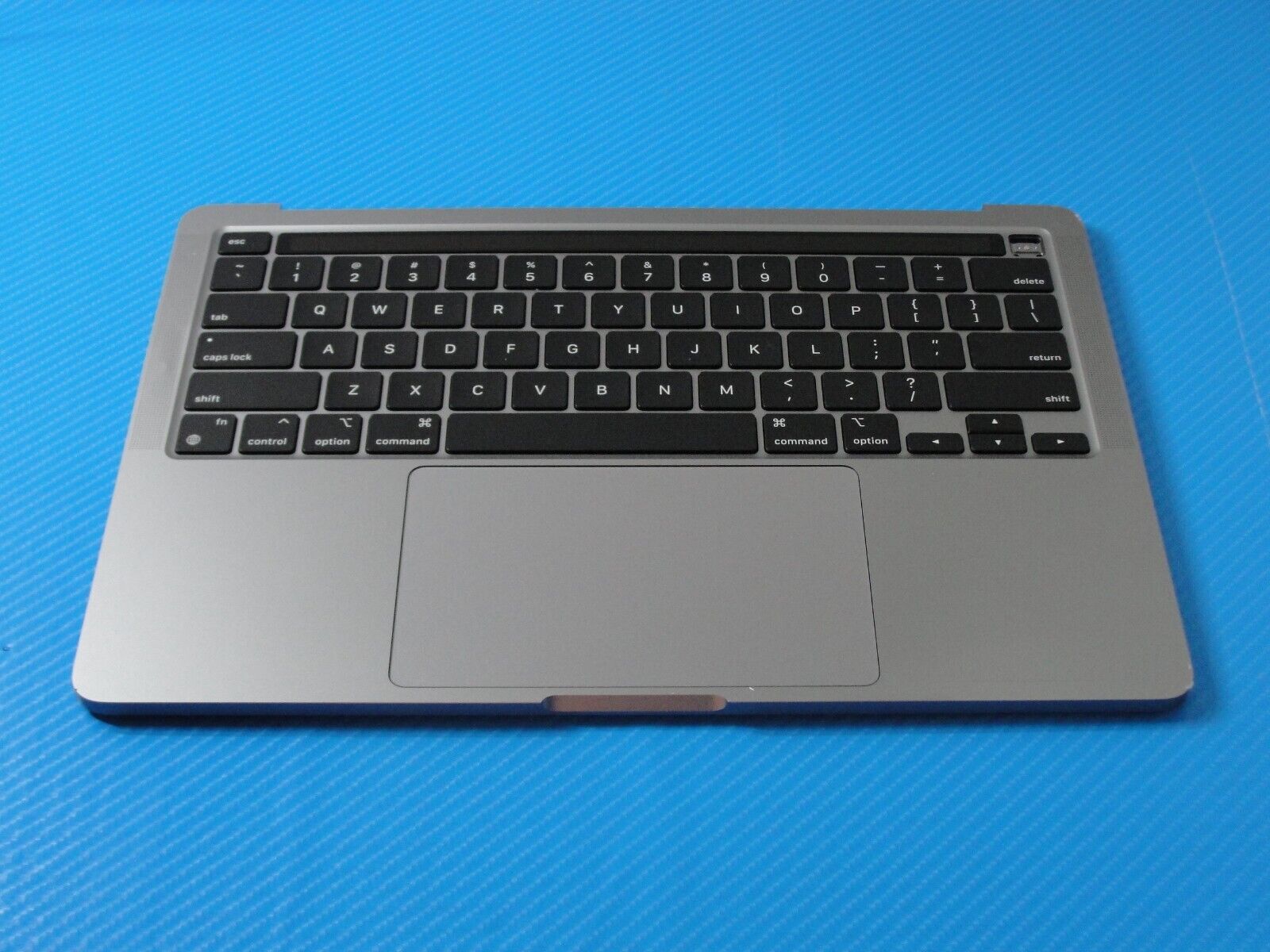 MacBook Pro A2338 13