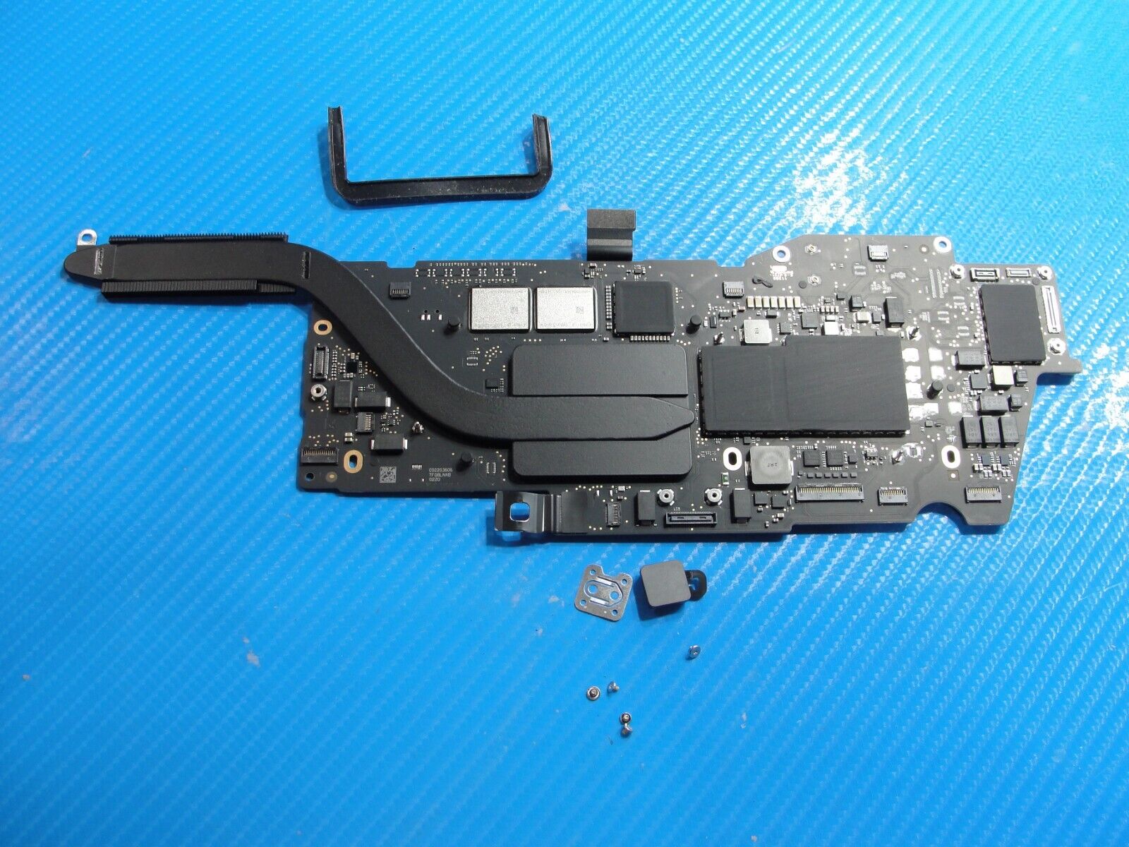 MacBook Pro A2338 13