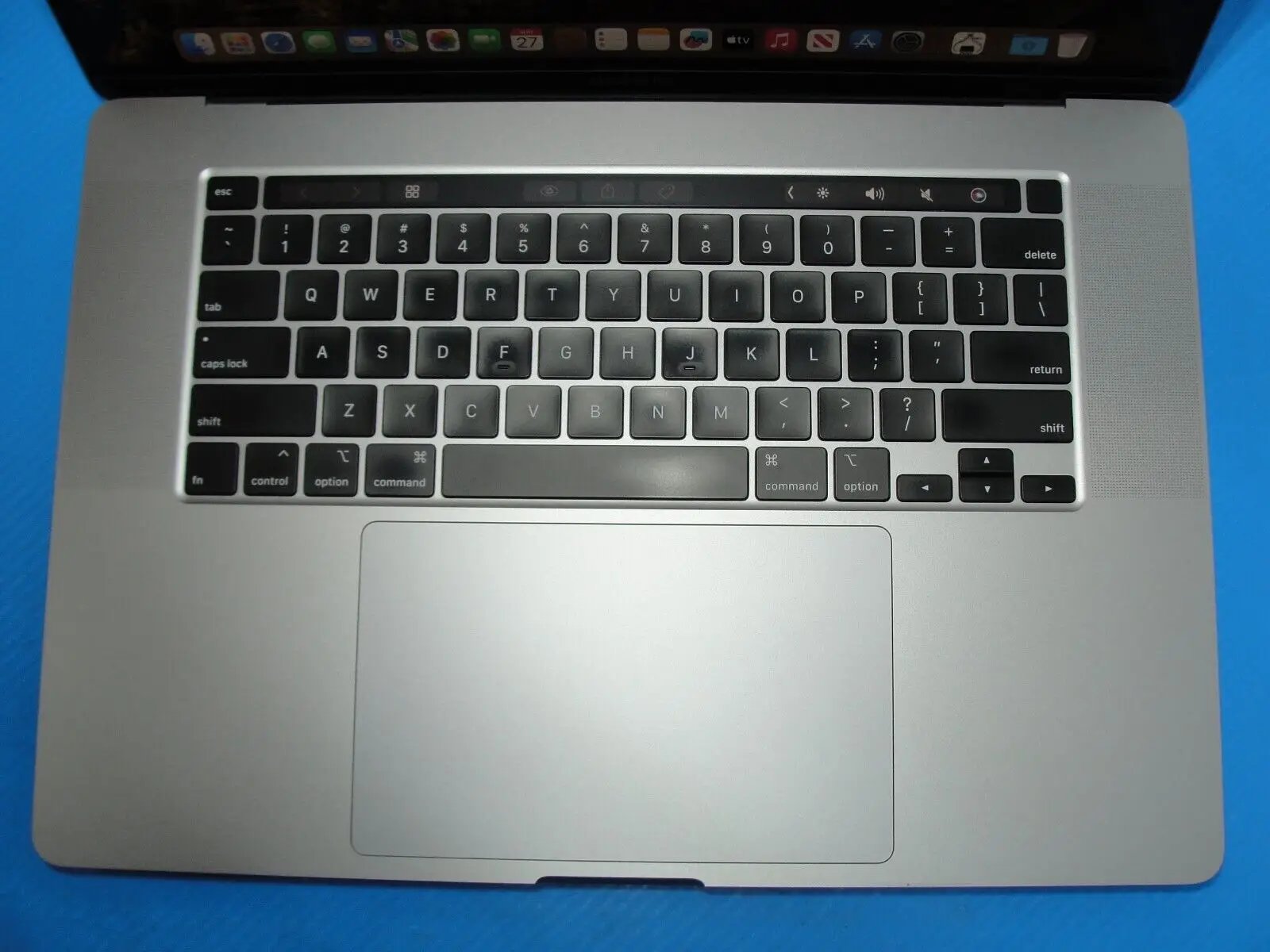 154 cycles Apple MacBook Pro 16