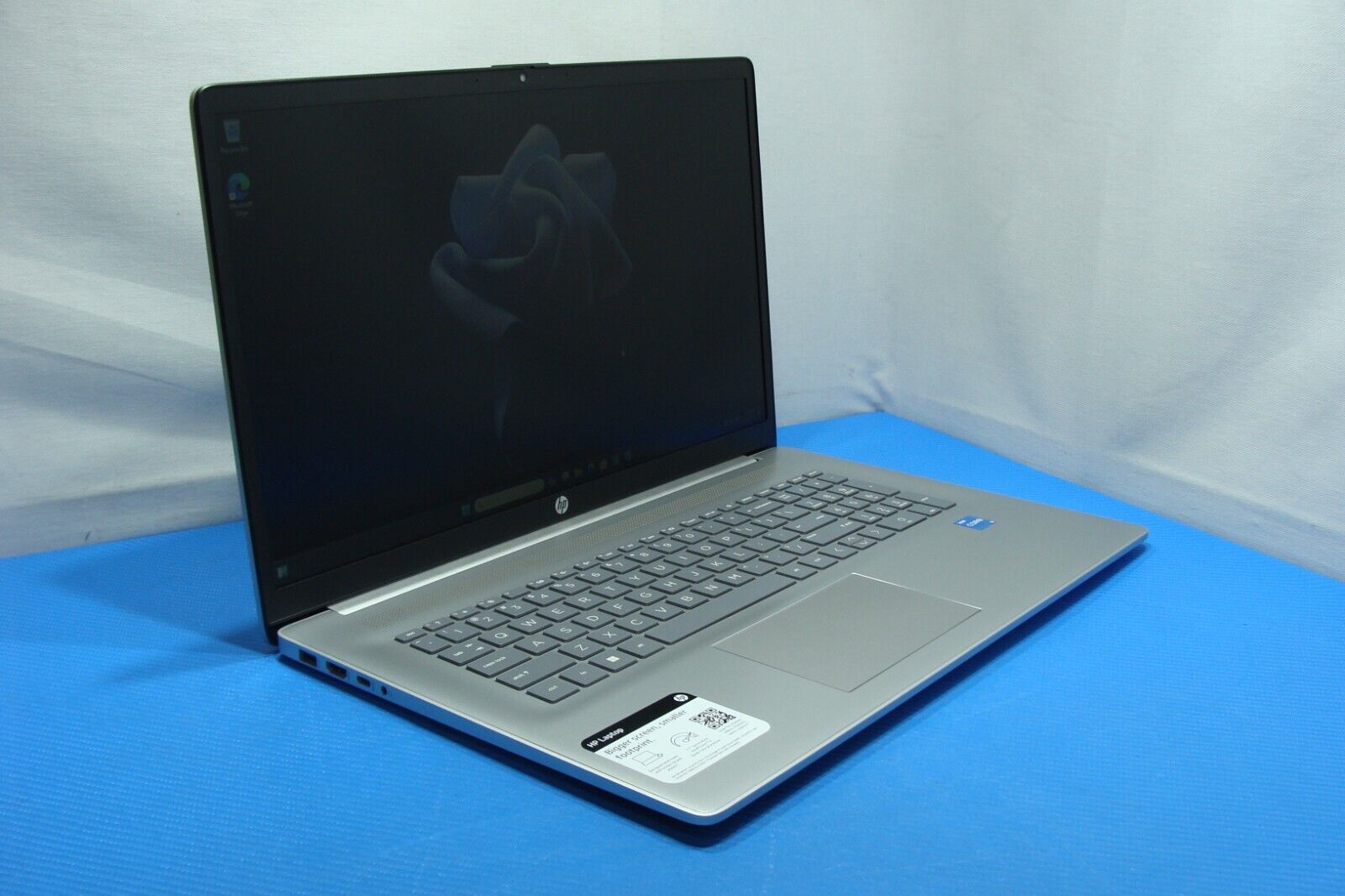 HP 17-cn0003dx Laptop 17.3