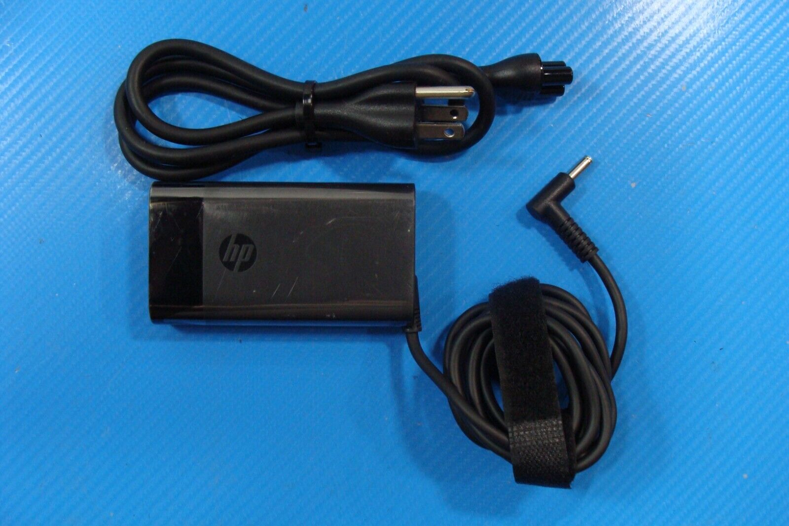 HP AC Power Adapter Charger 65W PN:L23960-001