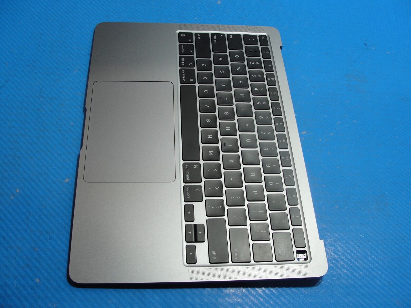 MacBook Air A2337 2020 MGN63LL/A 13