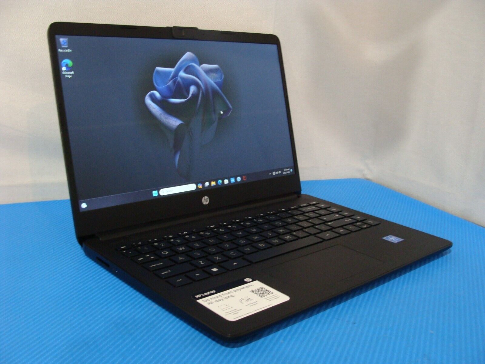 HP Laptop 14-DQ0051DX 14