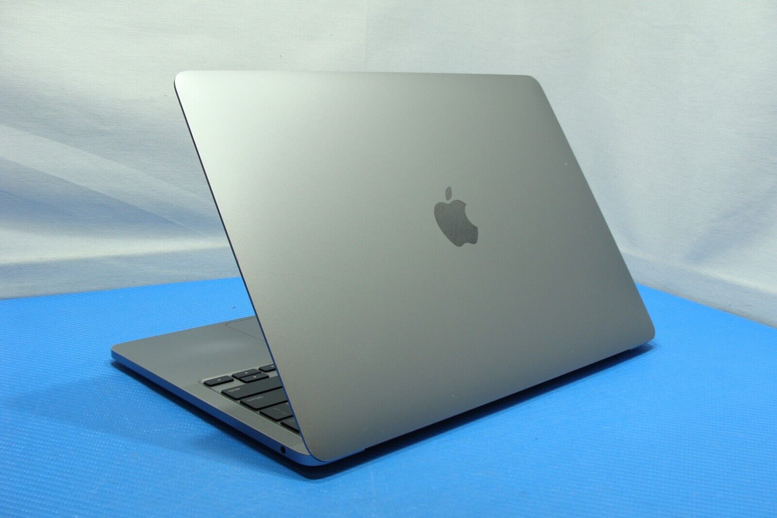 Apple MacBook Pro 13