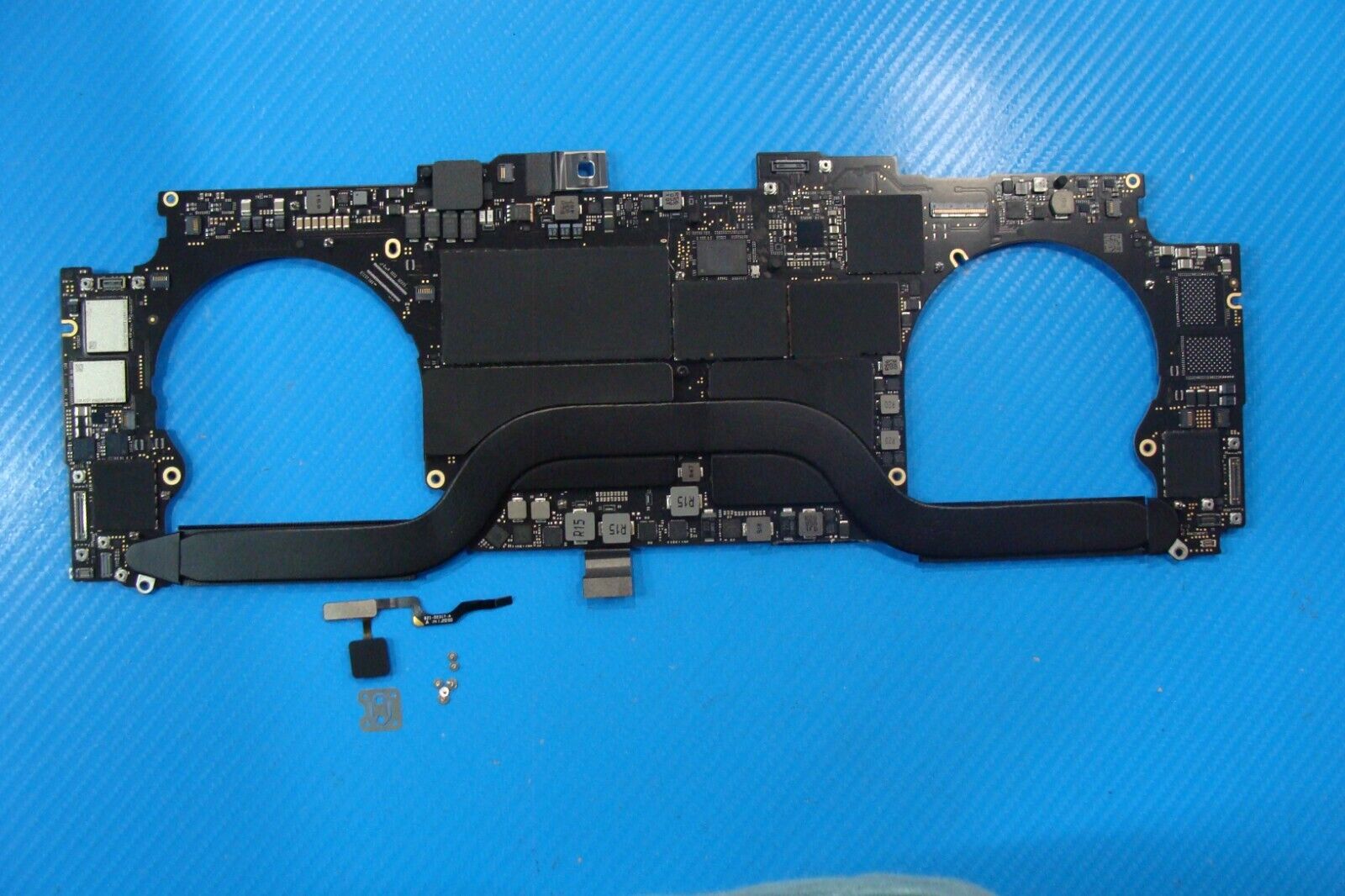 MacBook Pro A2141 16