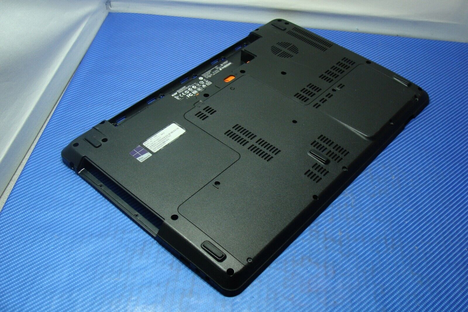 Acer TravelMate 17.3