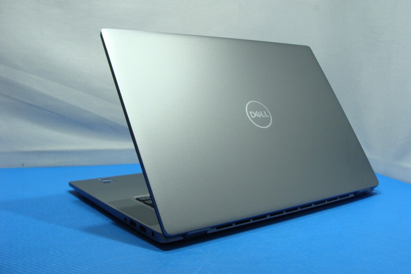 Dell Latitude 7640 16