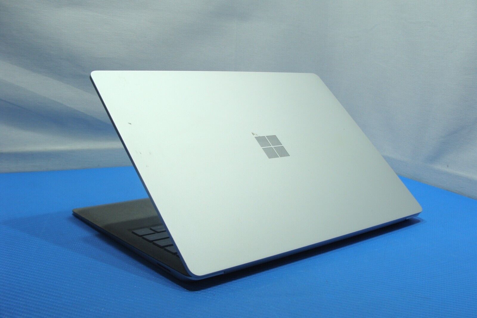 MS Surface Laptop 2 1769 13.5