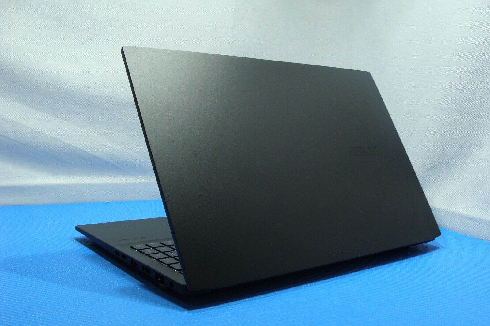 Asus Creator Q530VJ Laptop 15.6