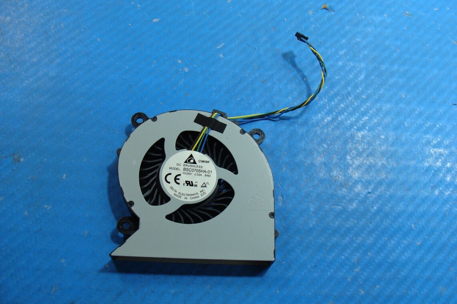 Lenovo IdeaCentre 21.5” A340-22IGM OEM Desktop Cooling Fan DC28000MMD0 01MN928