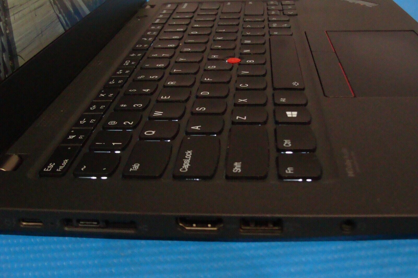 Lenovo ThinkPad T14s Gen 2i 14