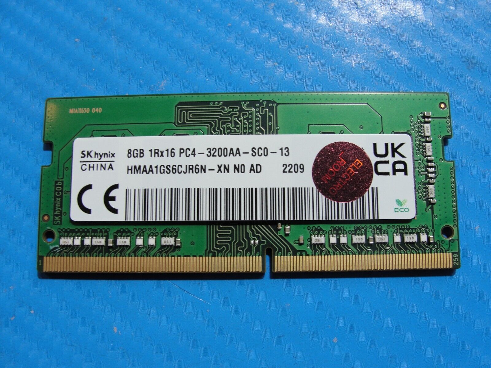 Dell 14 7425 SK Hynix 8GB 1Rx16 PC4-3200AA Memory RAM SO-DIMM HMAA1GS6CJR6N-XN