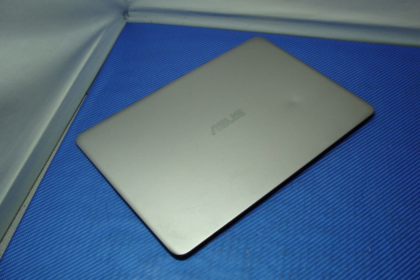 Asus ZenBook 13.3