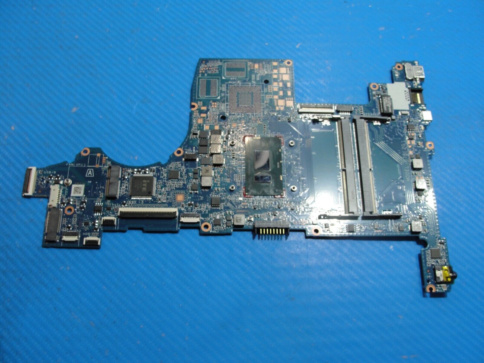 HP Pavilion 15-cs0053cl 15.6