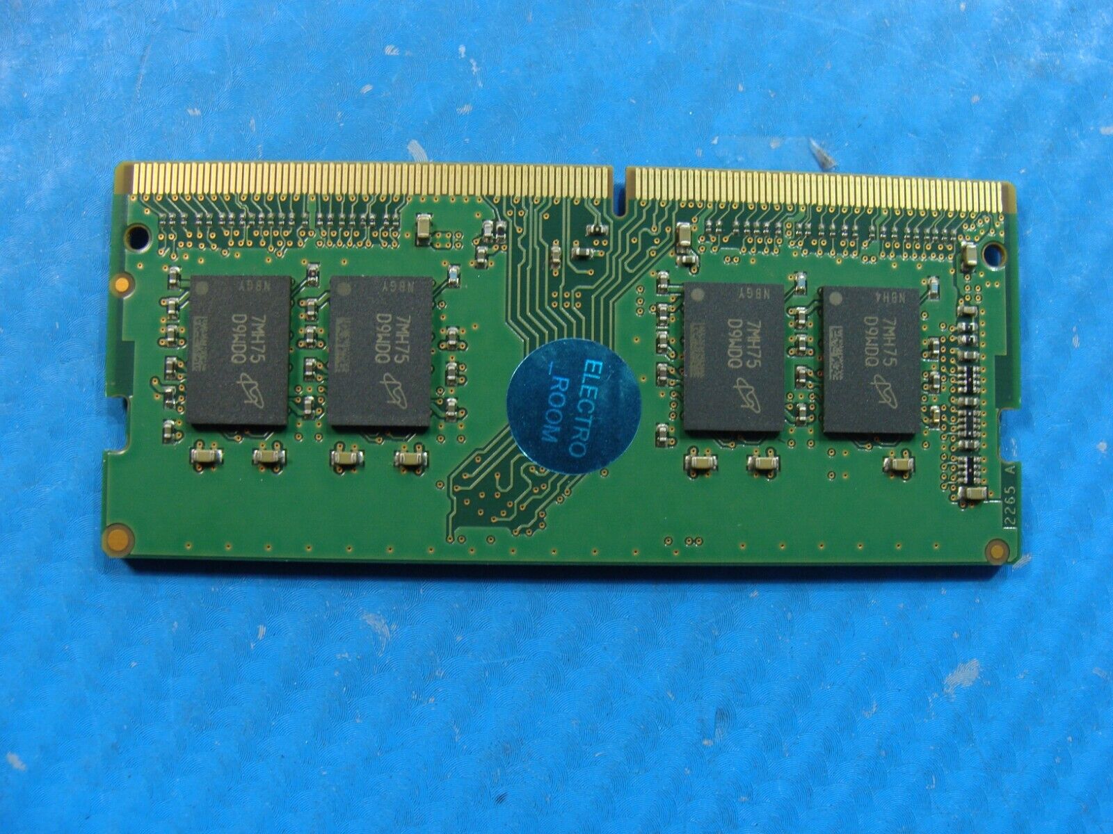 Dell 7490 Micron 8GB 1Rx8 PC4-2400T Memory RAM SO-DIMM MTA8ATF1G64HZ-2G3H1R