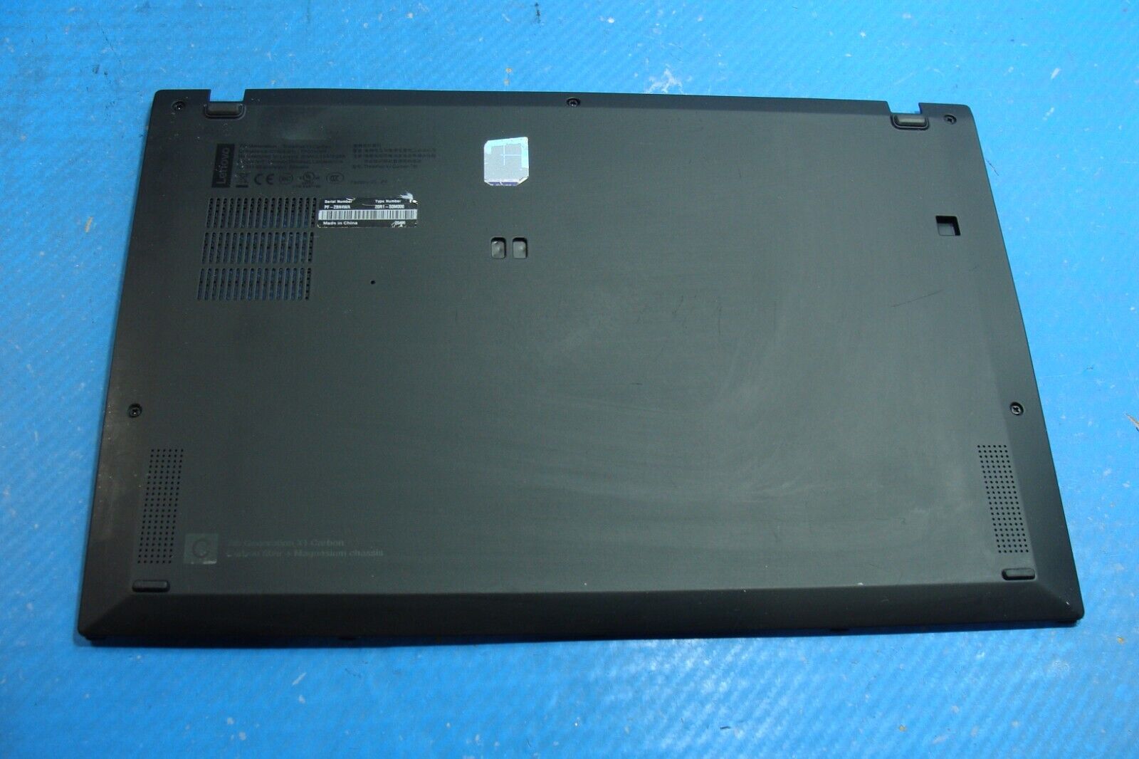 Lenovo ThinkPad 14” X1 Carbon 7th Gen Genuine Laptop Bottom Case AM1A1000510