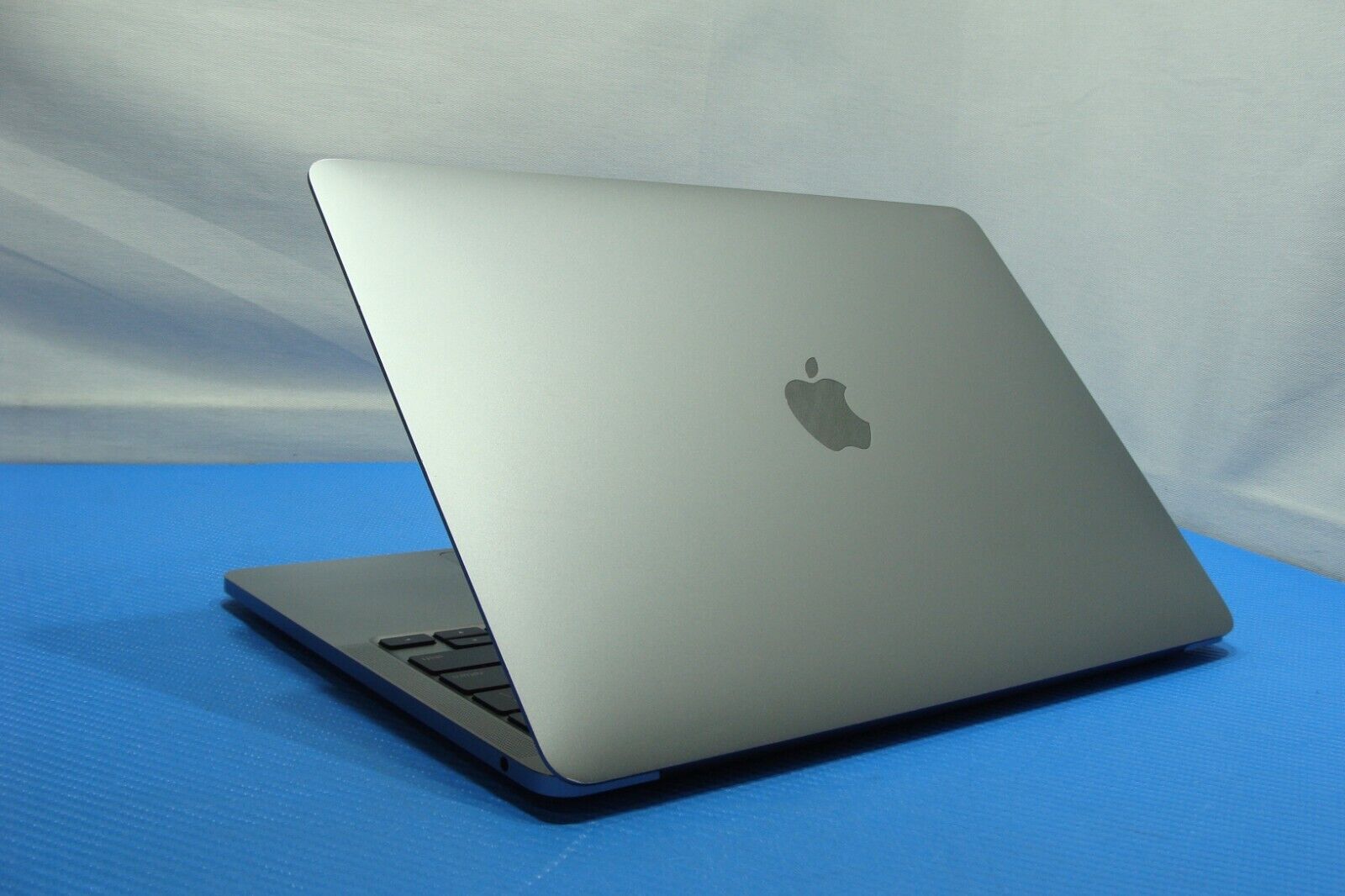 Apple MacBook Pro 13