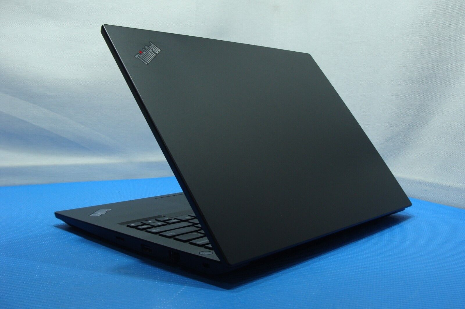 Lenovo ThinkPad E490 14