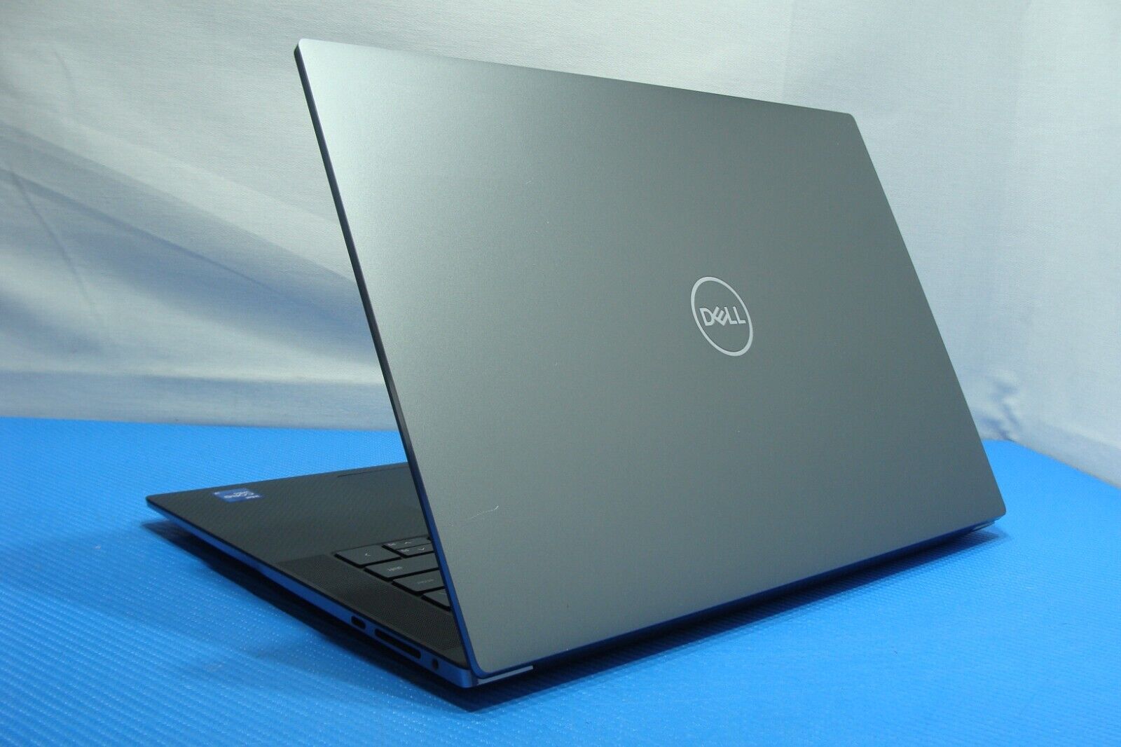 Dell Precision 5560 15.6