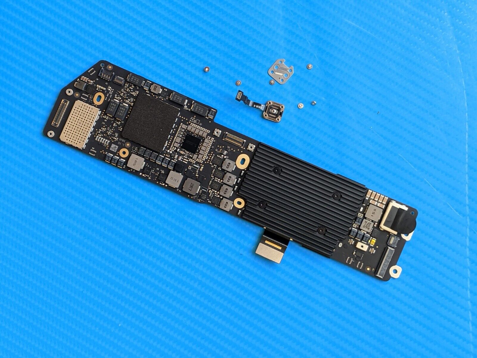 MacBook Air A2179 2020 MWTK2LL/A 13