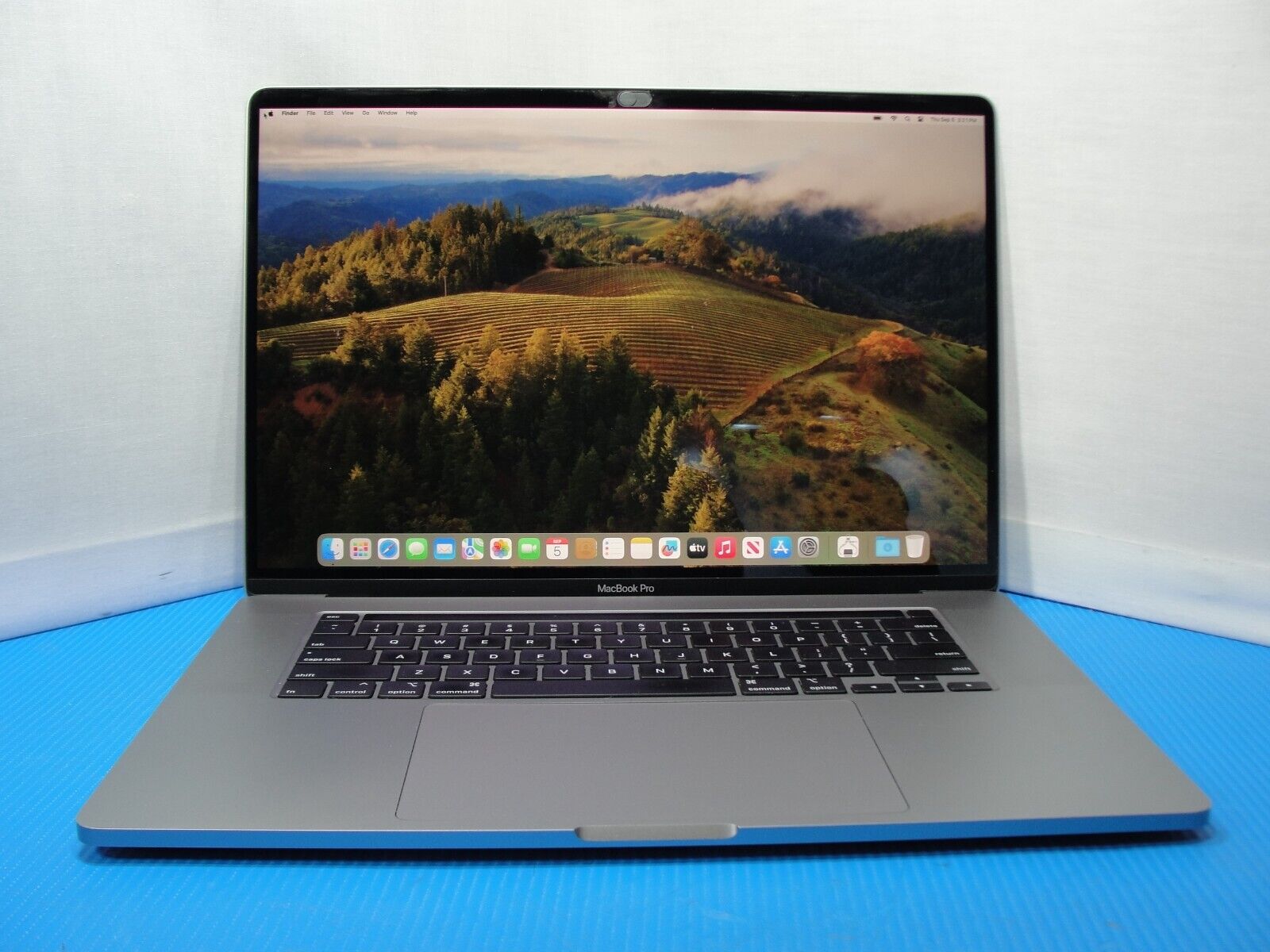 Apple MacBook Pro 16