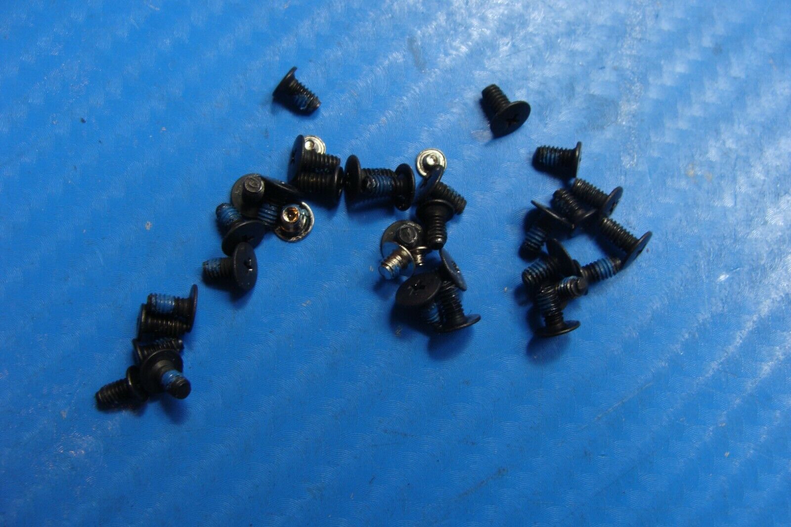 Samsung 15” 9 Series 900X NP900X4C-A01US Screw Set Screws for Repair ScrewSet