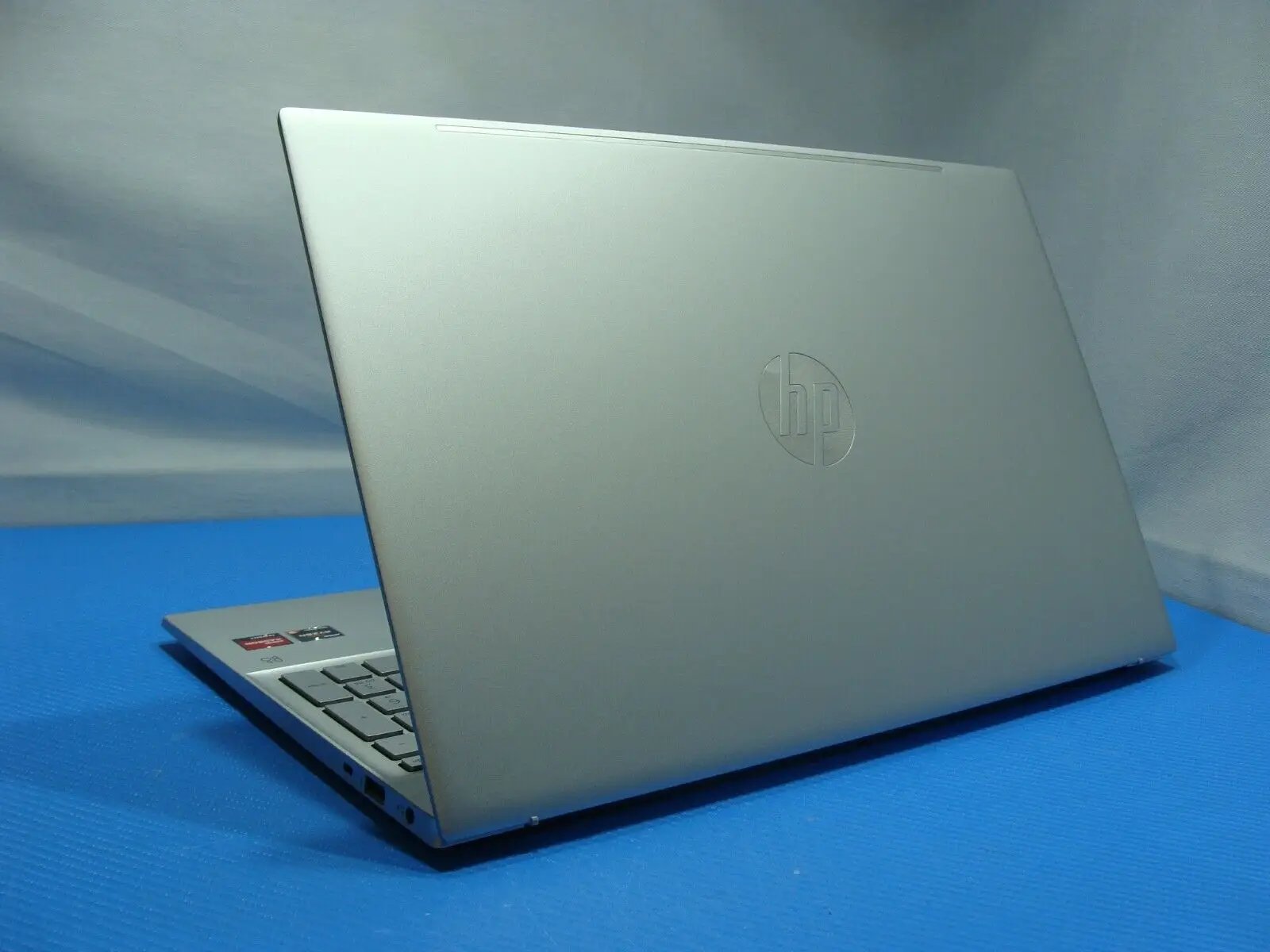 NEW! HP Pavilion 15-eh1010nr 15.6