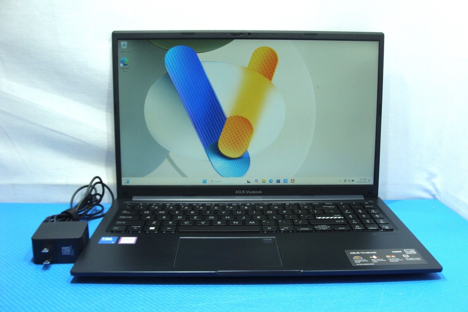 ASUS VivoBook F1504V 15.6