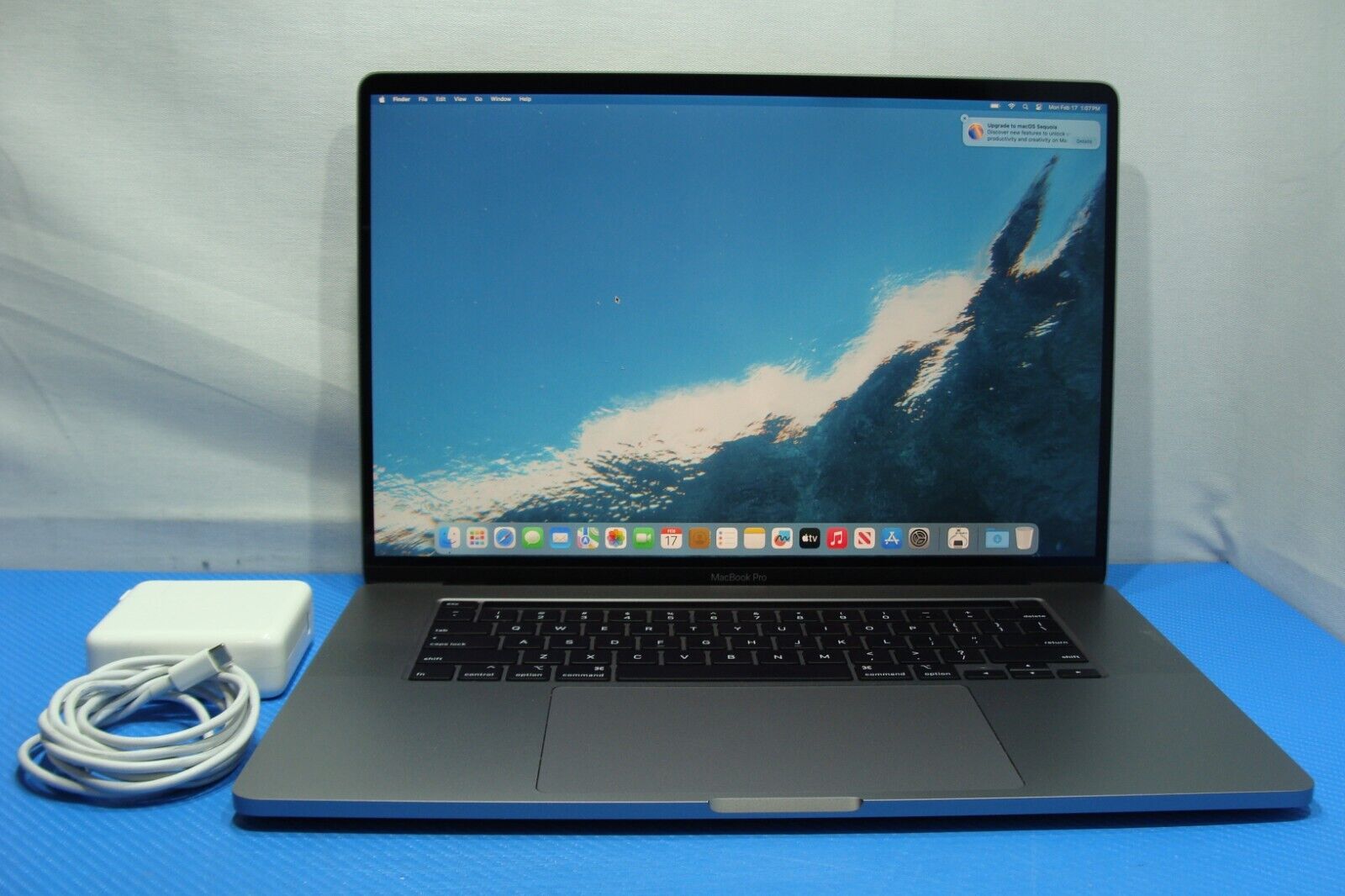 Apple MacBook Pro A2141 (2019) i9-9980HK 2.4GHz 32GB 2TB SSD Pro 5500M 124cycles