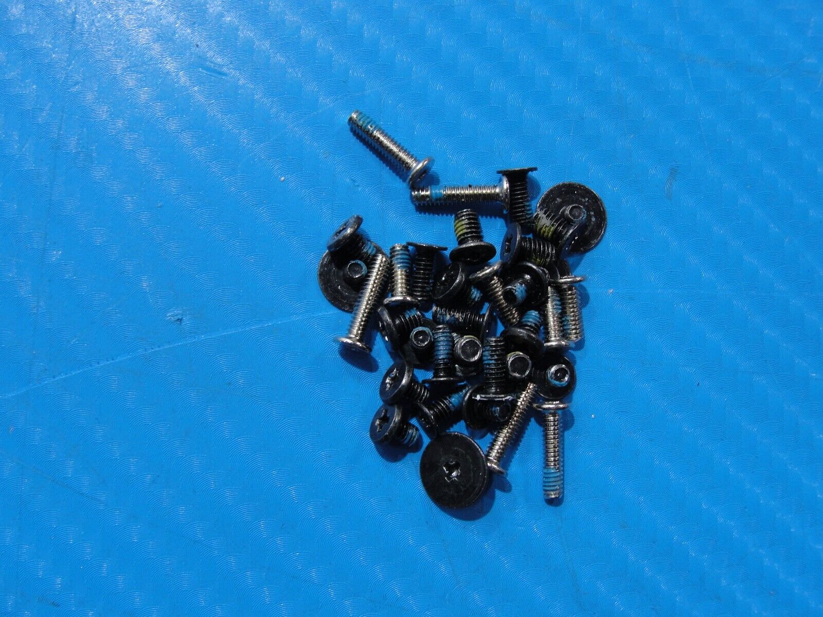 Lenovo IdeaPad Flex 15.6” 5 15IIL05 81X3 Screw Set Screws for Repair ScrewSet