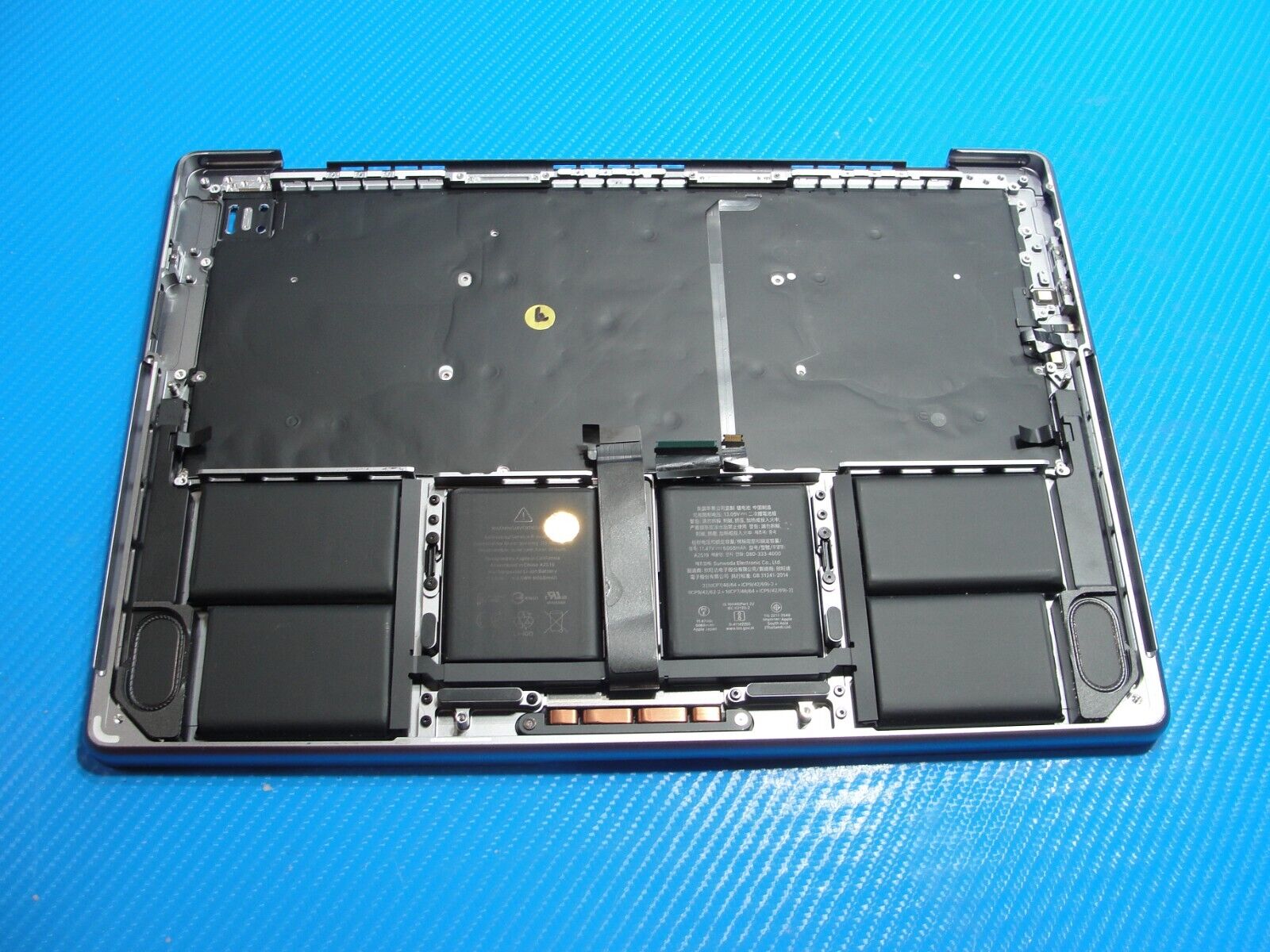 MacBook Pro A2442 2021 MKGR3LL/A 14