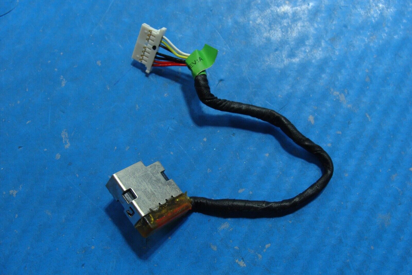 HP 15.6” 15-db0031nr Genuine Laptop DC IN Power Jack w/Cable 799736-T57