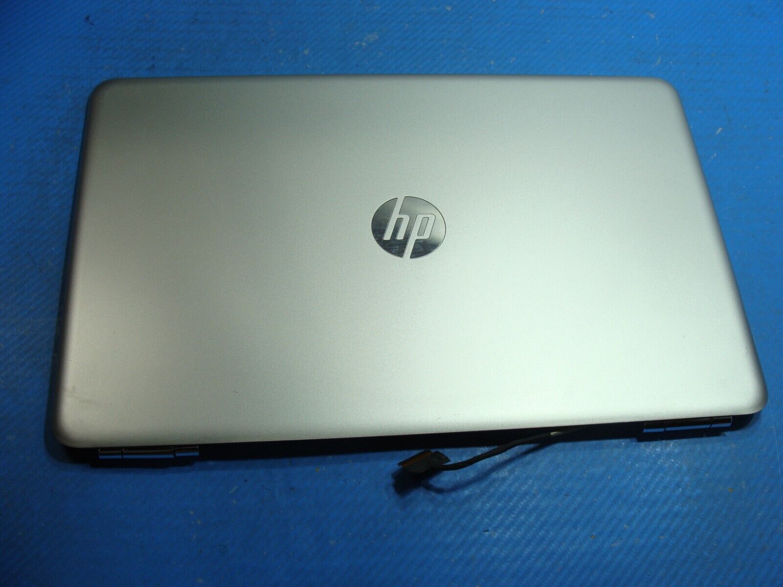 HP Pavilion 15-au063nr 15.6