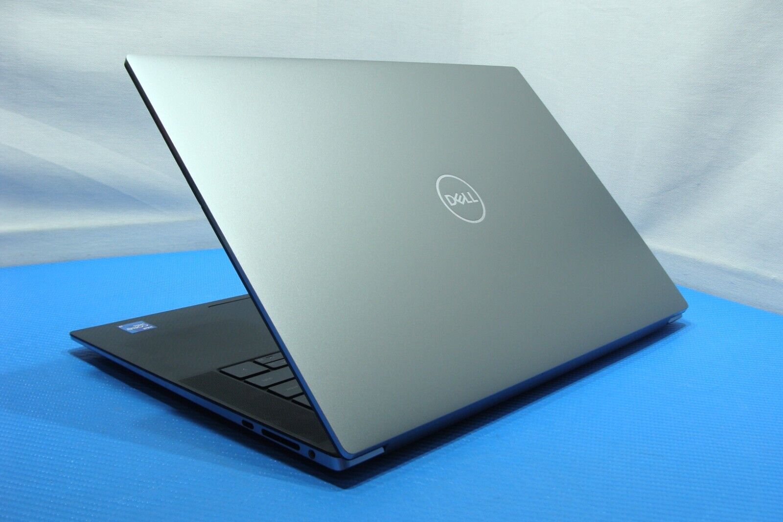 Dell Precision 5560 UHD+ TOUCH i7-11 32Gb 512GB T1200 WRTY/25 Low Battery Health